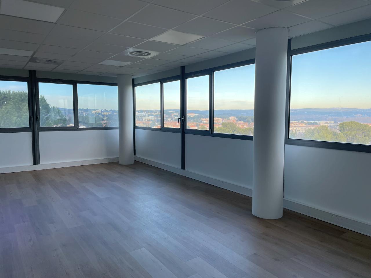 Bureau Aix-en-Provence 214m² Location bureau Aix-en-Provence Bouches-du-Rhône OLBUR2117207 5